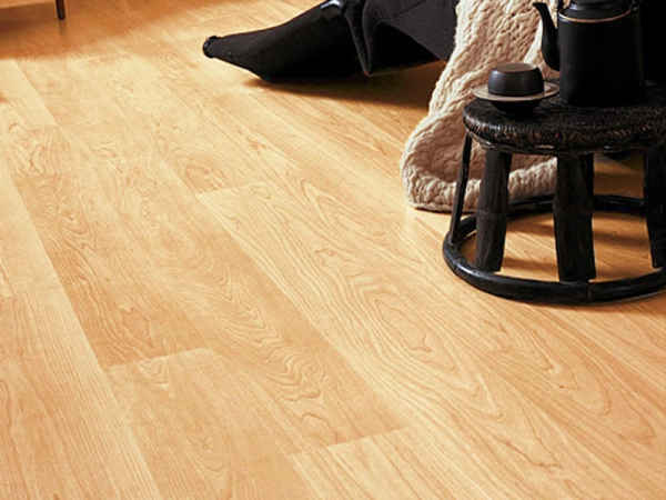 TARIMAS LAMINADAS IMITACION MADERA INSTALACION SUELOS ASTURIAS